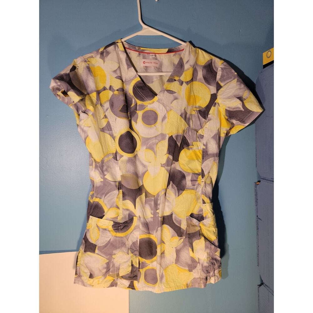White Cross Womens Floral Short Sleeve Scrub Top Size S